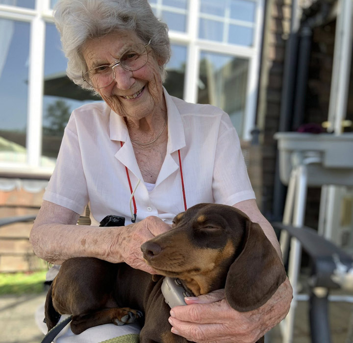 Alzheimer Care Support - West Sussex Care Home - The Anchorage Care Home